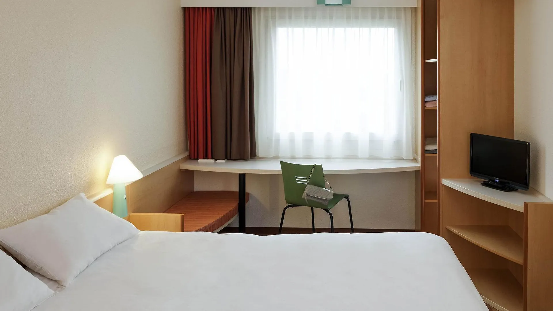 Ibis Paris Gare Du Nord Chateau Landon 10Eme France