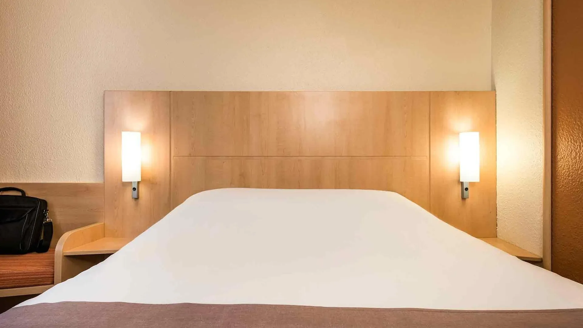Ibis Paris Gare Du Nord Chateau Landon 10Eme 3*,